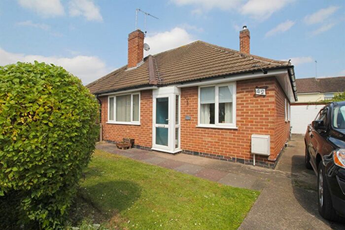 2 Bedroom Semi-Detached Bungalow To Rent In Linford Road, Loughborough, LE11