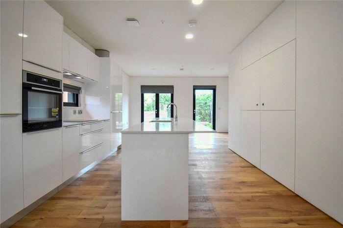 3 Bedroom Semi-Detached House To Rent In Lockhart Way, Northstowe, Cambridge, CB24