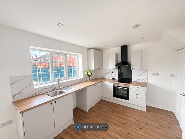 3 Bedroom Terraced House To Rent In Peel Hill Road, Doncaster, DN8