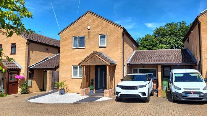 3 Bedroom House For Sale In Ambleside Gardens, Gunthorpe, Peterborough, PE4