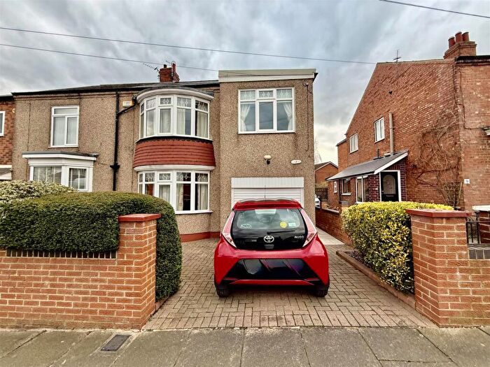 4 Bedroom Semi Detached House For Sale In Jesmond Road, Darlington, DL1