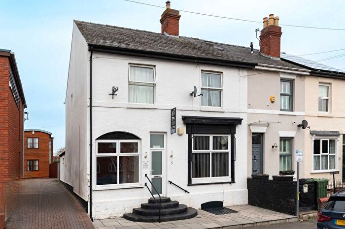8 Bedroom Terraced House For Sale In Eign Road, Hereford, HR1