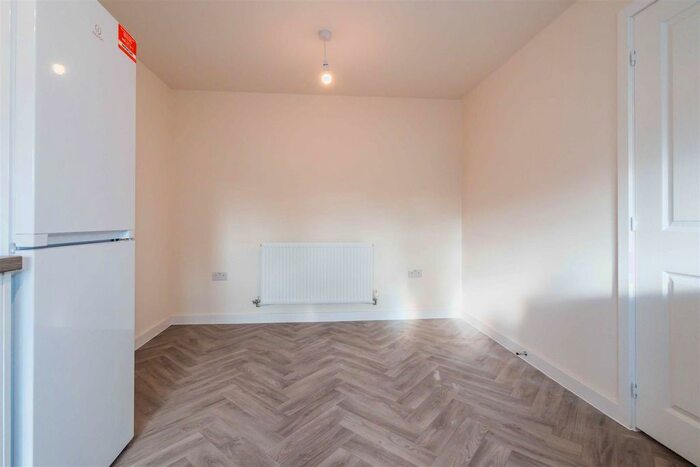 4 Bedroom Terraced House To Rent In Spondon Grove, Stoke-On- Trent, ST3