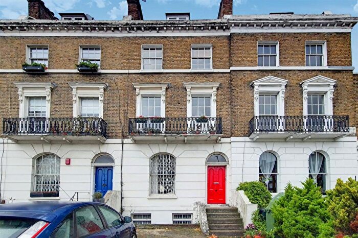 Studio To Rent In Stockwell Terrace, London, SW9