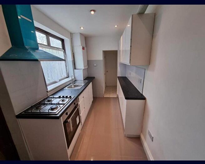 3 Bedroom Terraced House To Rent In Manor Road, Grays, Essex, RM17