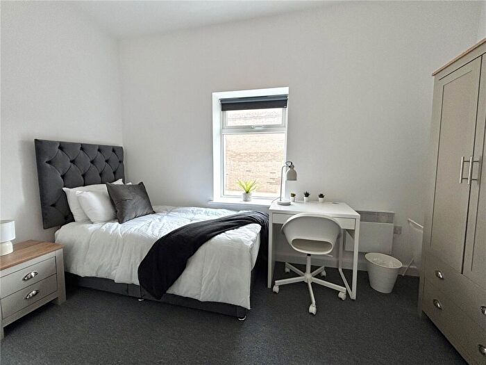 1 Bedroom Property To Rent In Bridge Street, Northampton, Northamptonshire, NN1