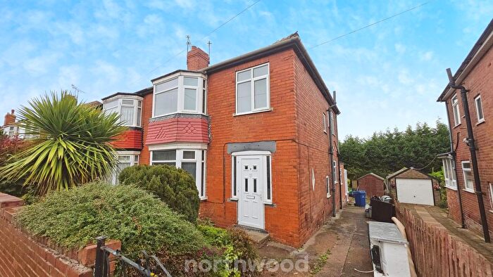 3 Bedroom Semi-Detached House To Rent In Florence Avenue, Balby, Doncaster, DN4