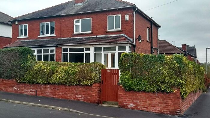 3 Bedroom Semi Detached House To Rent In Kirkstall Mount, Leeds, LS5
