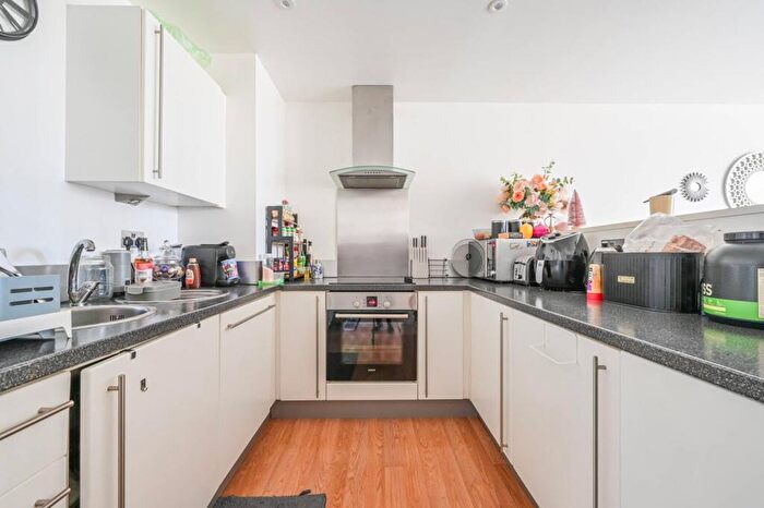 2 Bedroom Flat For Sale In Albert Basin Way, Gallions Reach, London, E16
