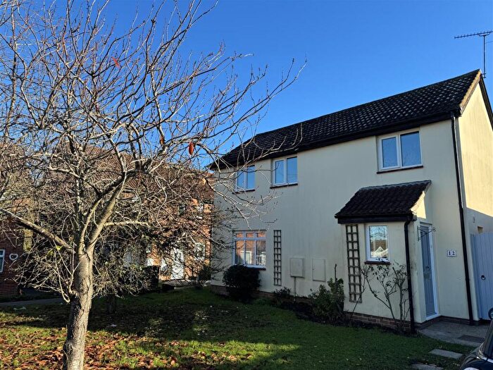 4 Bedroom Detached House To Rent In Romsey Close, Hockley, SS5