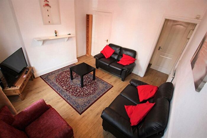 4 Bedroom Flat To Rent In Stanhope St, London, NW1