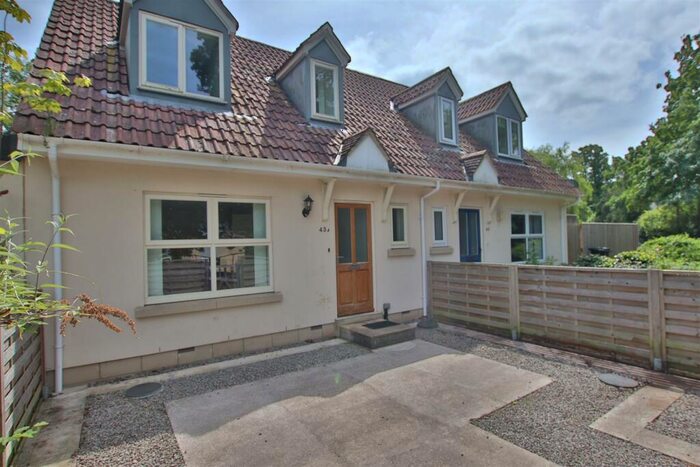 3 Bedroom House To Rent In Gloucester Road, Bath, BA1