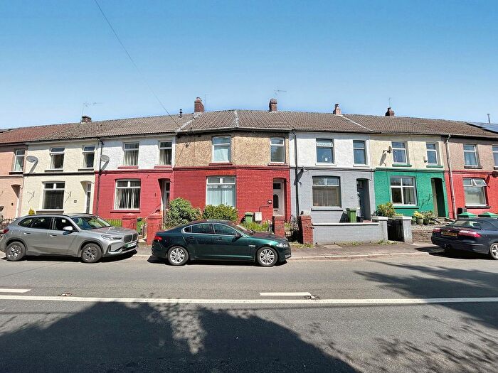 3 Bedroom Terraced House For Sale In Elwyn Street, Tonyrefail, Porth, CF39