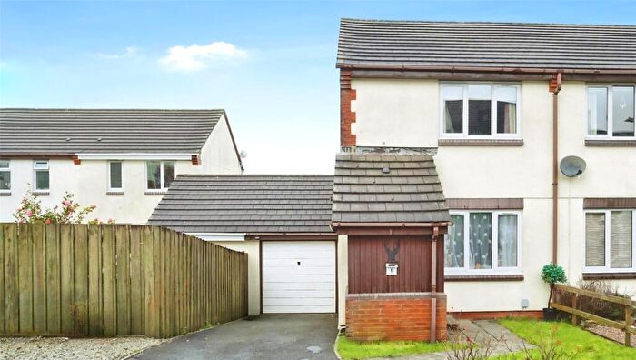 2 Bedroom Semi Detached House For Sale In Pound Park, Okehampton, Devon, EX20