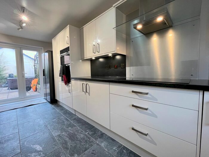 3 Bedroom Semidetached House For Sale In Pant Y Cadno, Cwmbach