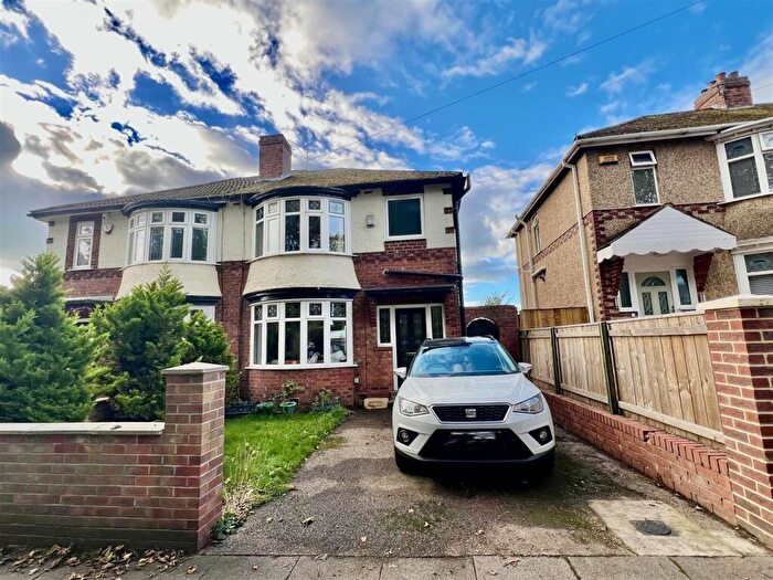 3 Bedroom Semi-Detached House For Sale In Stooperdale Avenue, Darlington, DL3