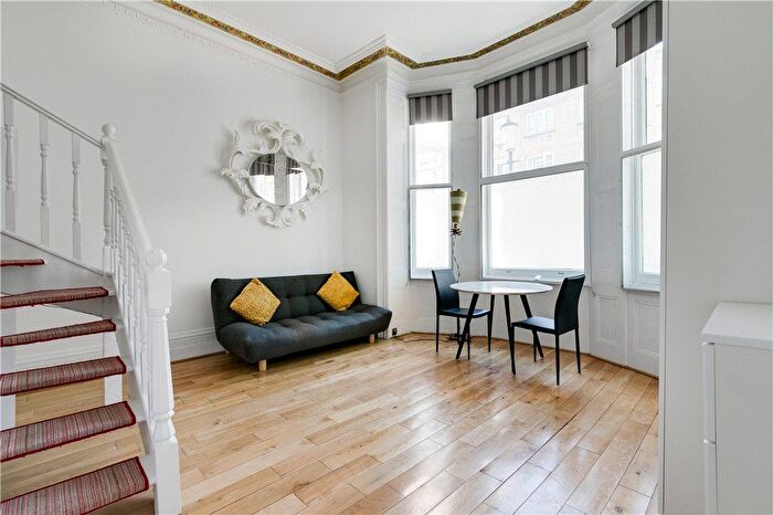 1 Bedroom Flat To Rent In Trebovir Road, Earls Court, London, SW5