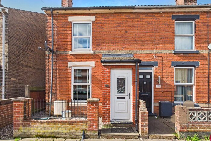 2 Bedroom End Of Terrace House For Sale In Barrington Road, Colchester, CO2