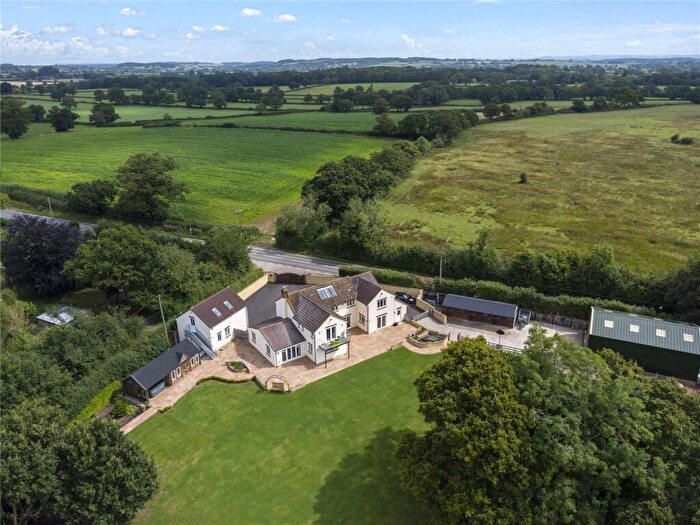 5 Bedroom Detached House For Sale In Longburton, Sherborne, DT9