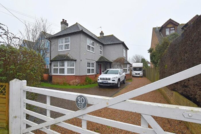 3 Bedroom Detached House For Sale In Hythe Road, Dymchurch, Romney Marsh, TN29