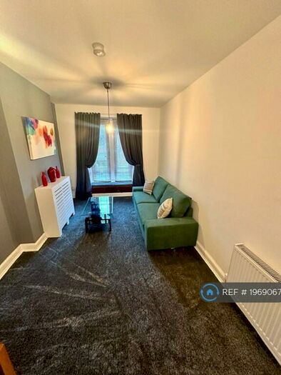 2 Bedroom Flat To Rent In Budhill Avenue, Glasgow, G32