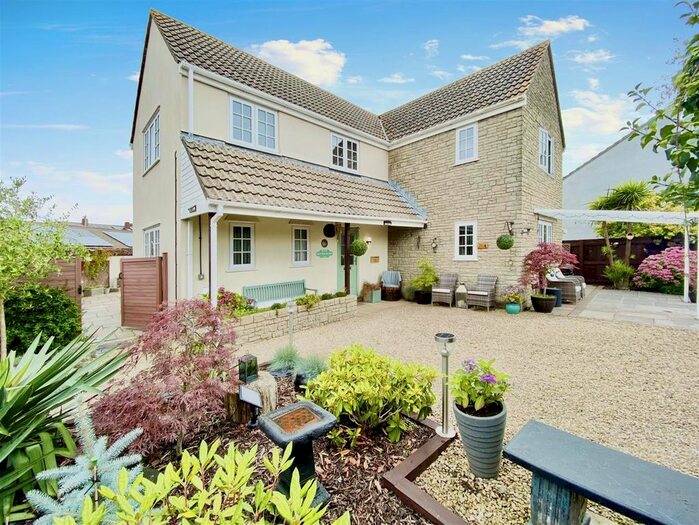 4 Bedroom Detached House For Sale In Orchard Drive, Aust, Bristol, BS35