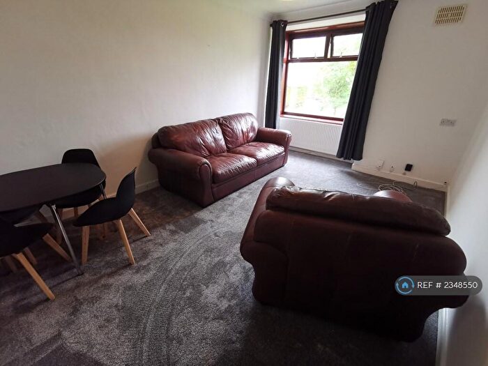 2 Bedroom Flat To Rent In Carrick Knowe Hill, Edinburgh, EH12