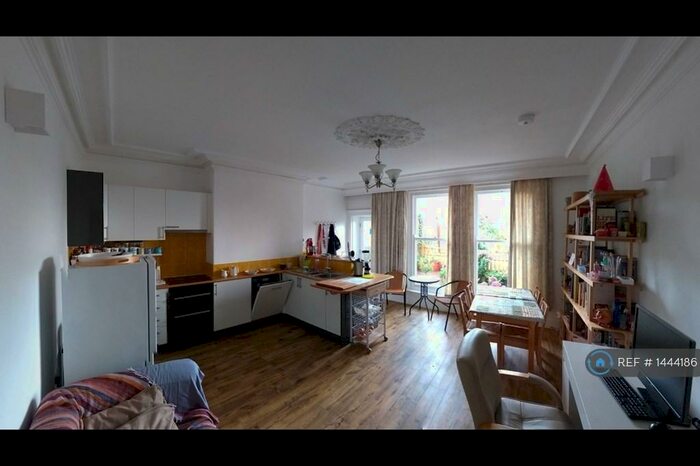4 Bedroom Terraced House To Rent In Crookes Road, Sheffield, S10
