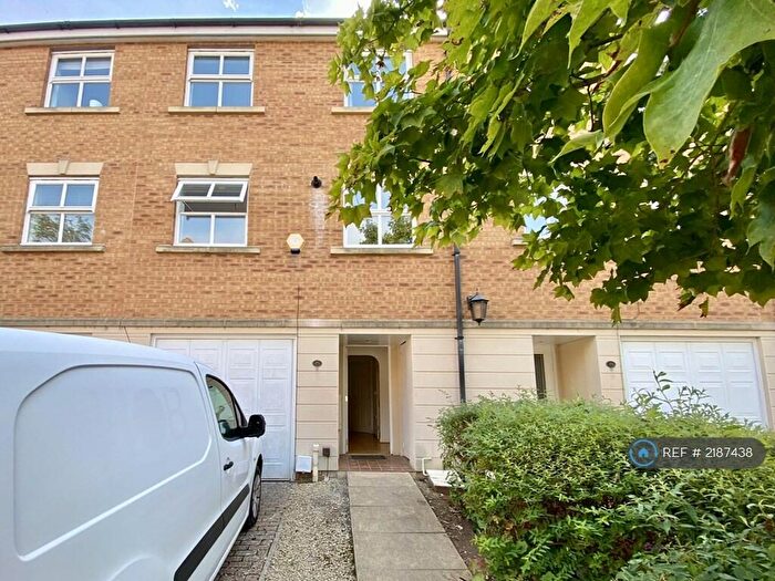 6 Bedroom Terraced House To Rent In Parnell Road, Stapleton, Bristol, BS16