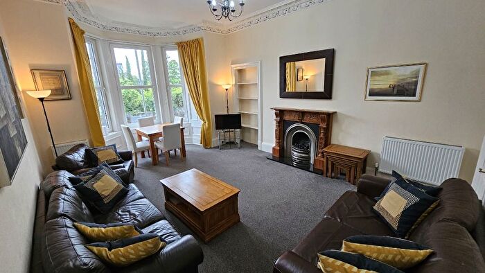 4 Bedroom Flat To Rent In Dalkeith Road, Newington, Edinburgh, EH16