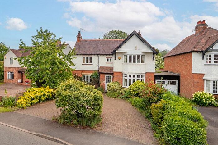 3 Bedroom Detached House For Sale In Shottery Road, Stratford-Upon-Avon, CV37