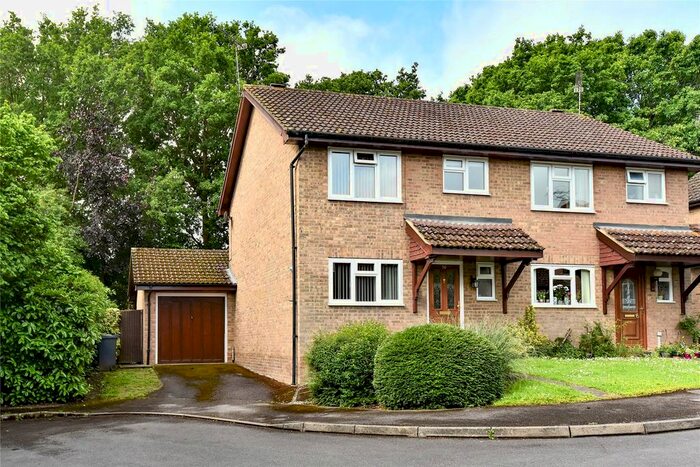 3 Bedroom Semi-Detached House To Rent In Bow Field, Hook, Hampshire, RG27