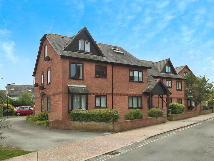 1 Bedroom Flat To Rent In White Marsh Court, Cromwell Road, Whitstable, CT5