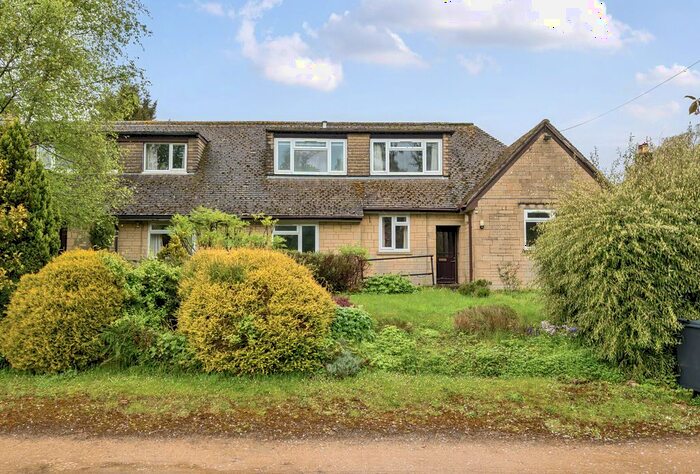 5 Bedroom Detached House For Sale In The Rise, Shipton Oliffe, Cheltenham, Gloucestershire, GL54