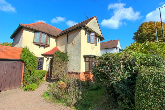 3 Bedroom Detached House To Rent In Priory Crescent, Southend-on-Sea, Essex, SS2