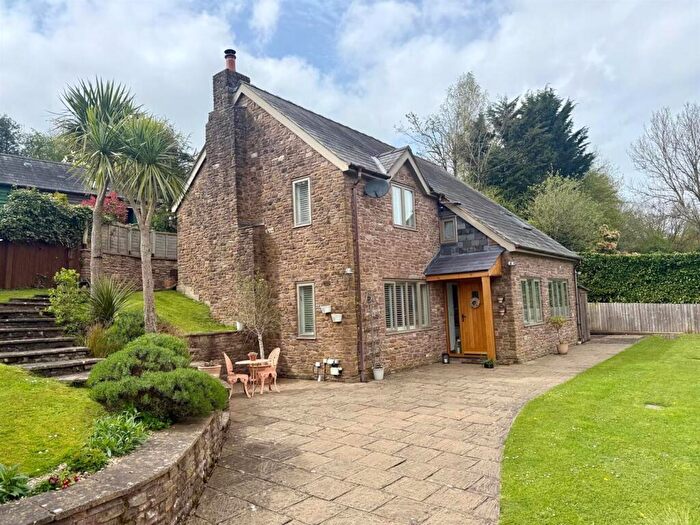 3 Bedroom Detached House For Sale In Wrigglebrook, Kingsthorne, Hereford, HR2