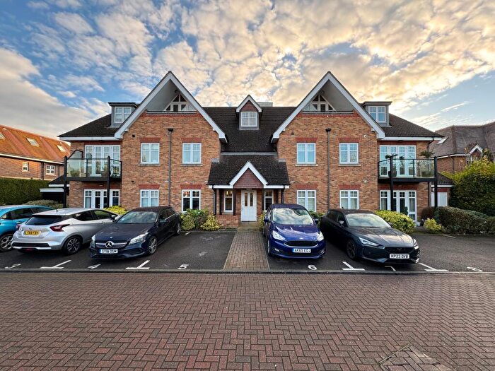 2 Bedroom Apartment To Rent In Shoppenhangers Road Maidenhead Berkshire, SL6