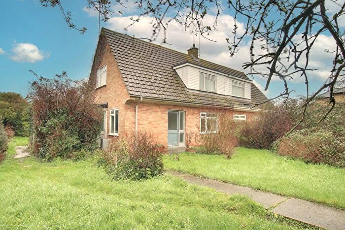 3 Bedroom Semi-Detached House For Sale In New Road, Chatteris, PE16