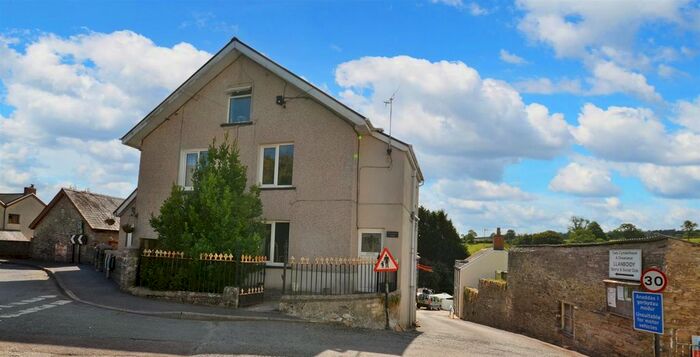 3 Bedroom Semi-Detached House For Sale In Llanboidy, Whitland, SA34