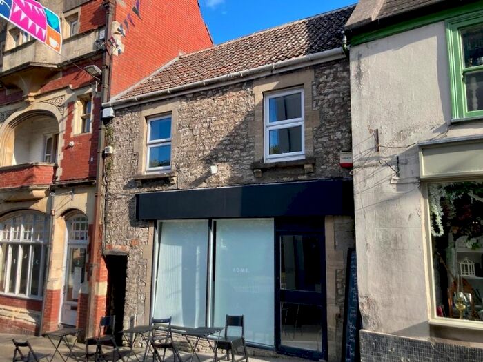 2 Bedroom Flat To Rent In Town Street, Shepton Mallet BA4