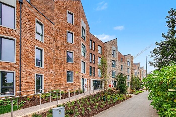 3 Bedroom Flat To Rent In Munda Way, Oxford, OX2