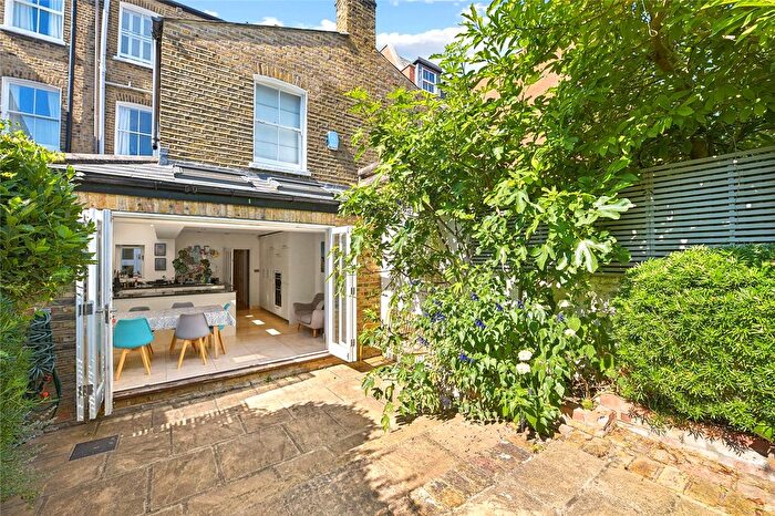 4 Bedroom Terraced House For Sale In Petworth Street, London, SW11