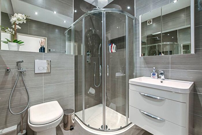 Studio For Sale In Gilbert Street, Mayfair, London, W1K
