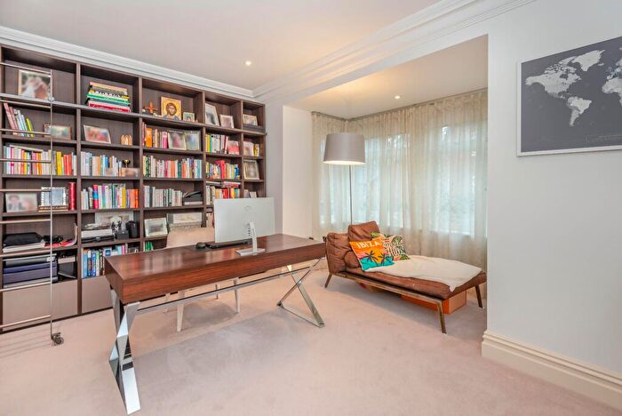 6 Bedroom Detached House For Sale In Taplow Riverside, Maidenhead, SL6
