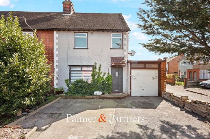 3 Bedroom End Of Terrace House For Sale In St. Annes Road, Parsons Heath, Colchester, Essex, CO4