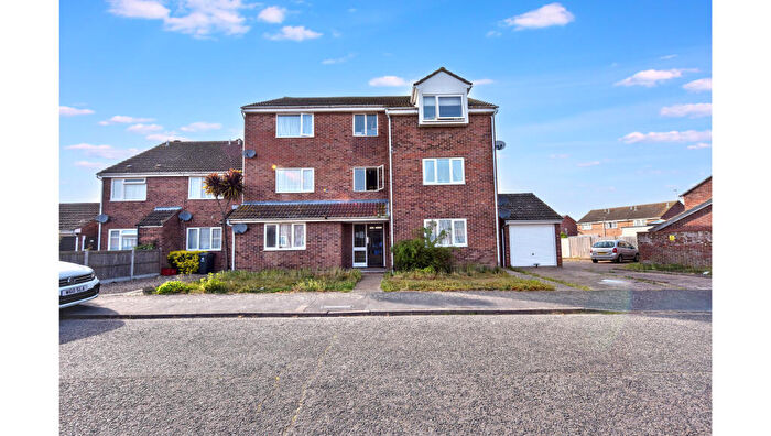1 Bedroom Flat For Sale In Merstham Drive, Clacton-on-Sea, Essex, CO16