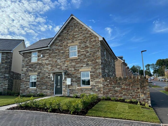 4 Bedroom Property To Rent In Enterprise Avenue, Tiverton, EX16