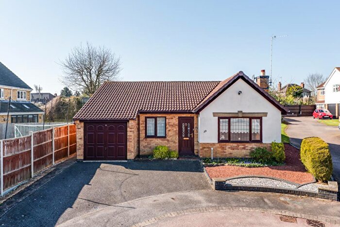 2 Bedroom Detached Bungalow For Sale In Spring Gardens, Burton Latimer, NN15