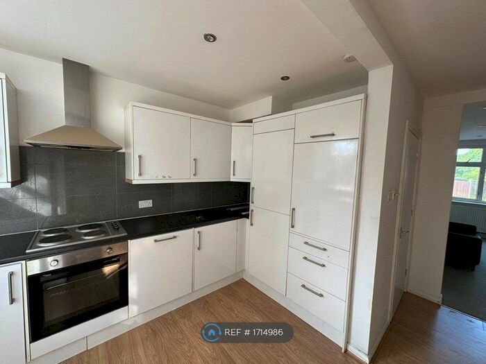 3 Bedroom Terraced House To Rent In Glenn Avenue, Purley, CR8