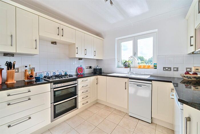 4 Bedroom Terraced House For Sale In West Quay, Abingdon, OX14